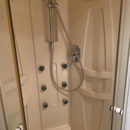 Your 9 With Parking Апартаменты *